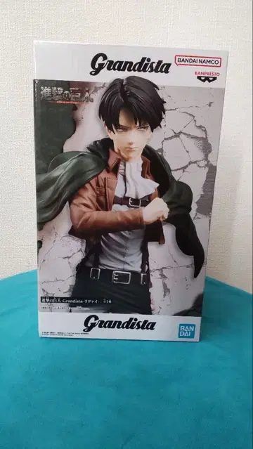 반다이 Grandista 리바이 피규어
