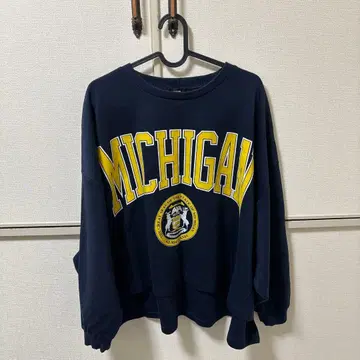 RODEO CROWNS 트레이닝복