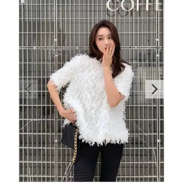 BIRTHDAY BASH 매기 숏 슬리브 상의