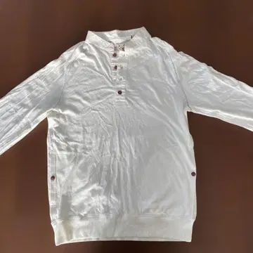 TROVATA 화이트 긴팔 티셔츠