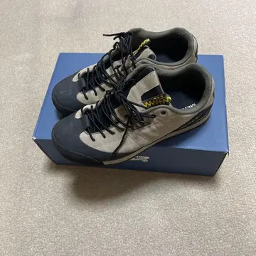 머렐 아웃도어 신발