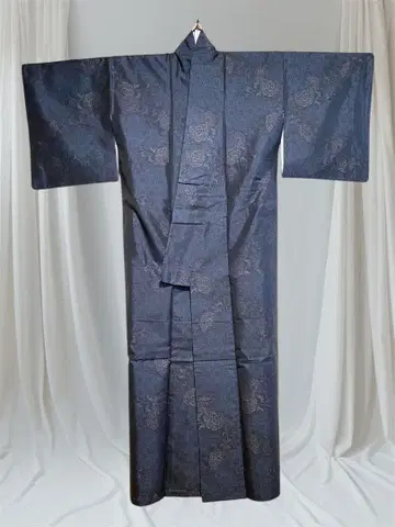 본고장 오시마 명주 앙상블 다크 네이비 꽃무늬 새상품급 즉시 착용 가능