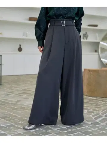 [ 거의 새상품 ] HARE 그레이 와이드 팬츠