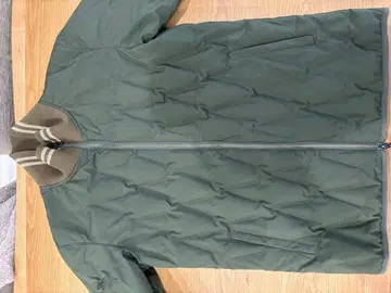 올리브 그린 퀼팅 다운 자켓