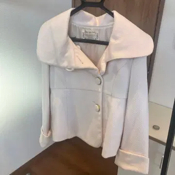 LODISPOTTO 화이트 자켓 큰 옷깃