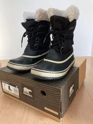 SOREL 24.0 winter carnival US7