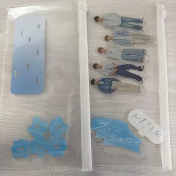 M!LK 블루 샤워 아크릴 스탠드