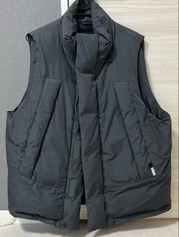 DAIWA 피어 39 다운 베스트 차콜 L 사이즈