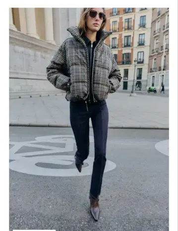 완판템 ZARA 체크 무늬 퀼팅 아노락 M 이번 시즌 신상 브라운
