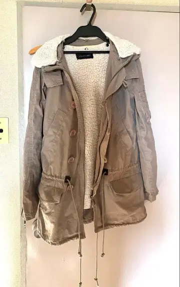 질스튜어트 코트 보아 안감 JILLSTUART