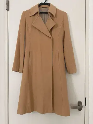 INED 캐시미어 코트