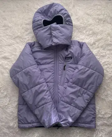 Patagonia 라벤더색 후드 부착 충전솜 코트