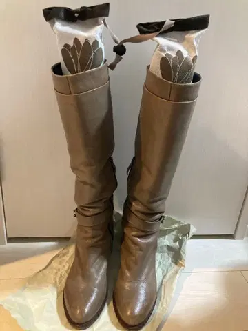 브라운 가죽 롱 부츠