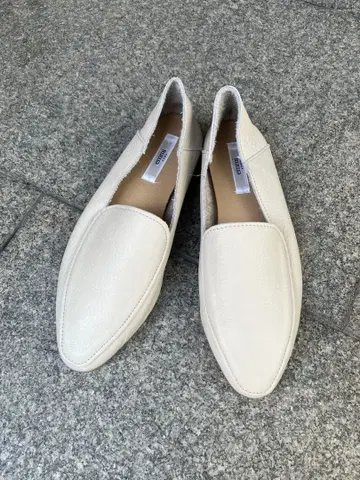 emmi 새상품 부드러운 천연 가죽 플랫슈즈 로퍼 슬립온