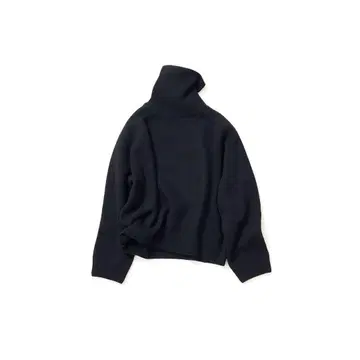 키쿠치 쿄코 씨 K.K closet 터틀 니트