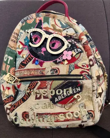 think bee! 싱크비 백팩 여권 캣 올 패턴 미사용에 가까운