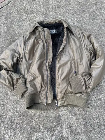 [ Y2K 00s ] Lee cross rivet 플라이트 자켓 MA-1