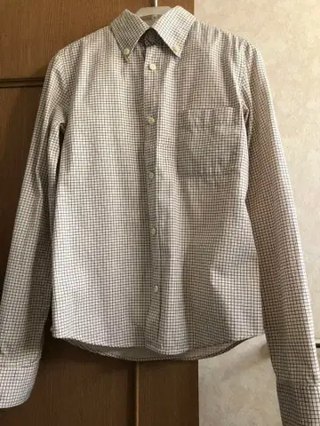 A.P.C. 체크 무늬 버튼다운 셔츠