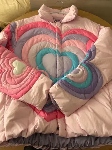 ERL 하트 무늬 다운 자켓