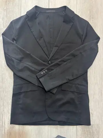 유니클로 감동 자켓 (울 라이크) 2020 여름