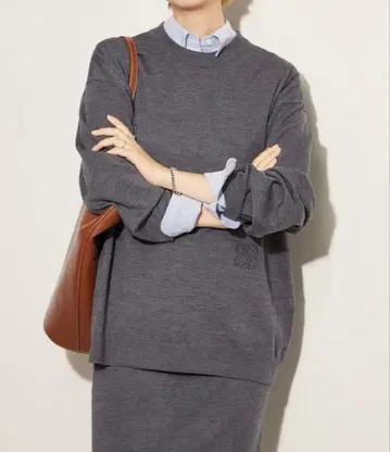 plage 플라주 Embroidery Knit 풀오버 니트