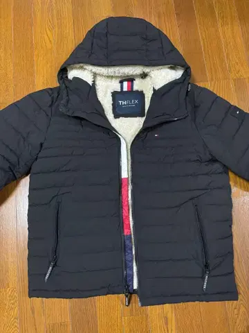 TOMMY HILFIGER TH FLEX 다운 자켓 블랙