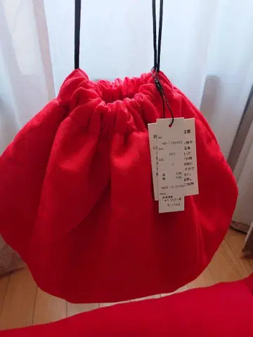 택 포함 새상품 트루 바이 마리코 오이카와 빨간색 복조리 백 레드