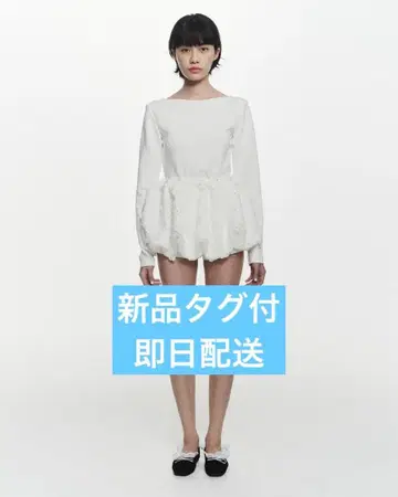 [택 포함 새상품] Bibiy. 비비 RAVENNA TOP 화이트 라메