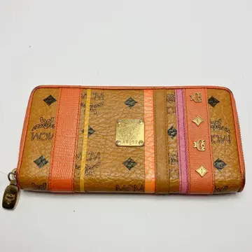 2939 MCM 비세토스 패턴 오렌지 계열 라운드 지퍼 장지갑