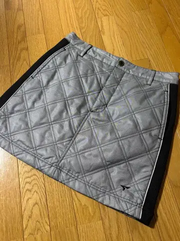 따뜻한 그레이 퀼팅 스커트 여성용