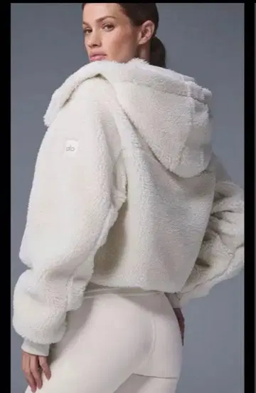 ALO Yoga Foxy Sherpa Jacket