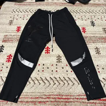 블랙 조거 팬츠 리플렉티브 디자인