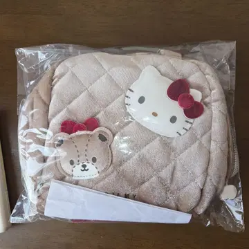 헬로키티 x 브릴미 즈보라 화장품 파우치 벨로아 베이지