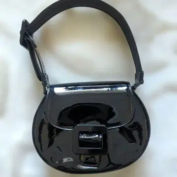 완판템 찰스앤키스 Lula 루라 페이턴트 버클 백