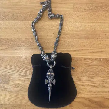 스컬 디자인 실버 목걸이