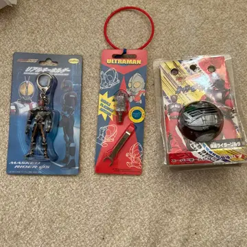 가면라이더 키링 울트라맨 세트