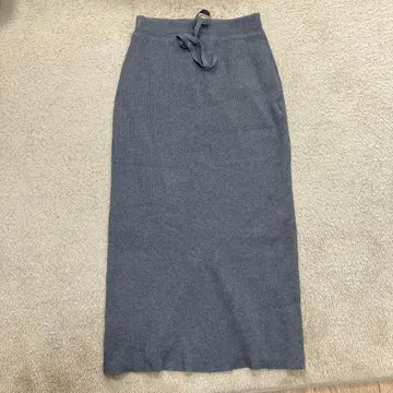 그레이 롱 스커트