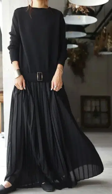 안티카 플리츠 니트 롱 원피스