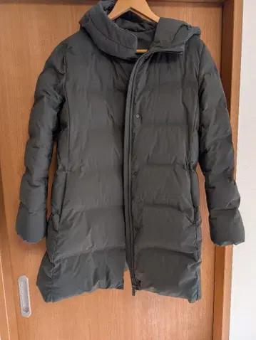 새상품급 유니클로 심리스 다운 숏코트 XL