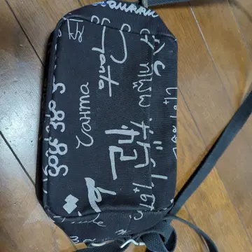 신조부 캔버스 숄더백 블랙