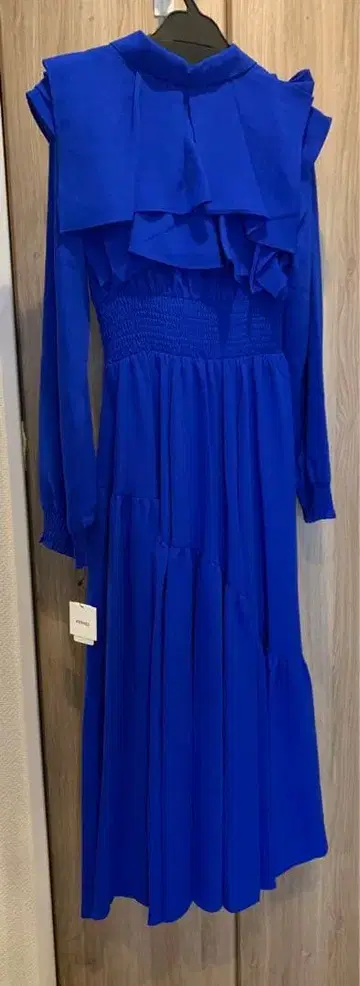 FENNEL 프릴 티어드 롱 슬리브 원피스 로얄 블루