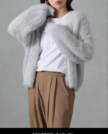 셰트와 가디건 라메사 페더 니트