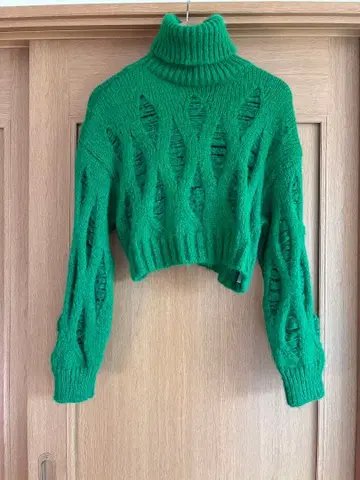 ZARA 그린 니트 M 사이즈