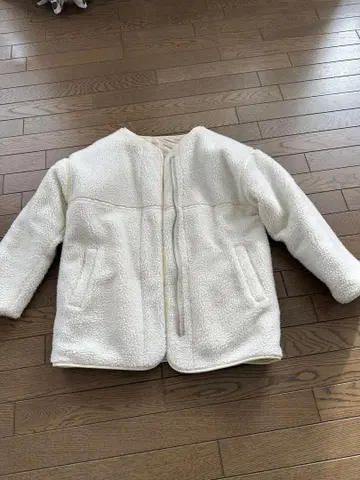 화이트 플리스 자켓
