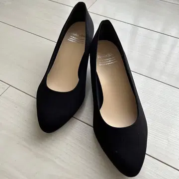 미사용 새상품 포멀용 패브릭 소재 BakerHoo 블랙 스틸레토 펌프스