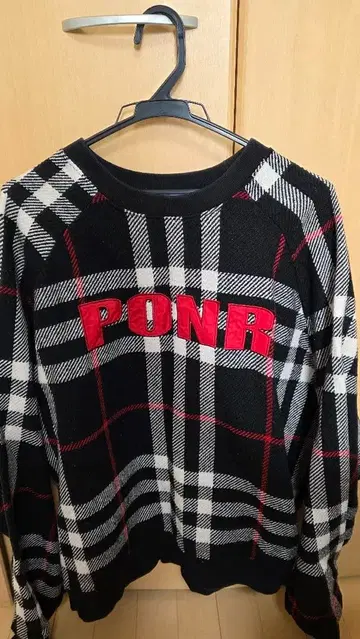 AJOBYAJO 체크 무늬 스웨터 PONR