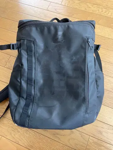 블랙 THE NORTH FACE 백팩 이름 각인