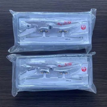JAL 항공기 모델 JA01JC 2개