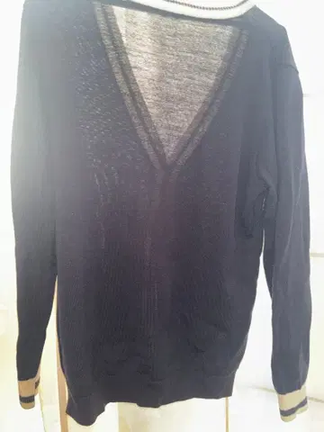 네이비 V넥 가디건