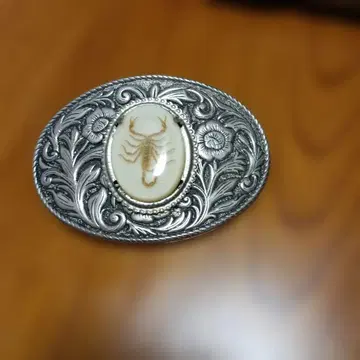 스콜피온 조각 실버톤 벨트 버클